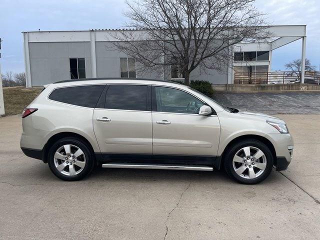 used 2015 Chevrolet Traverse car, priced at $12,800