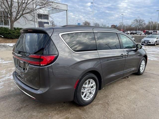 used 2022 Chrysler Pacifica car, priced at $20,308