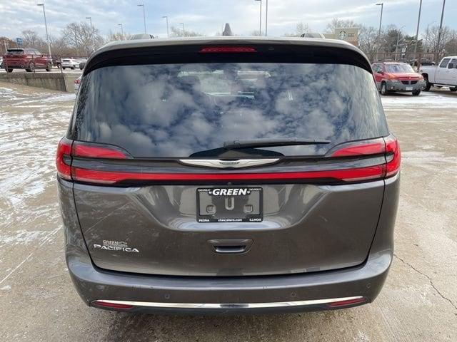 used 2022 Chrysler Pacifica car, priced at $20,308