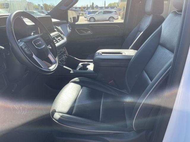 used 2024 GMC Yukon car, priced at $54,295