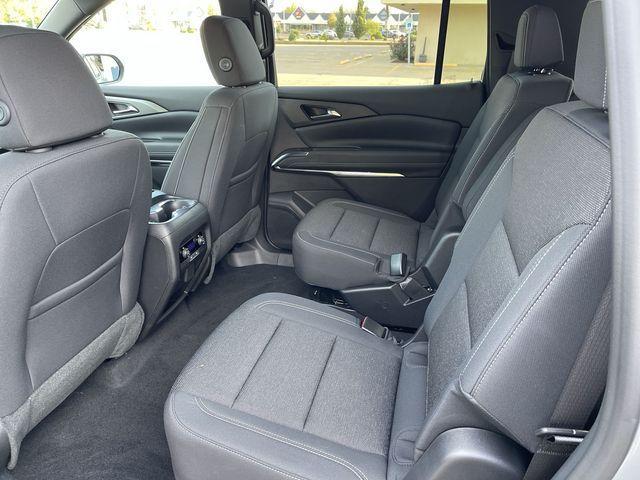 new 2026 Chevrolet Traverse car, priced at $42,990