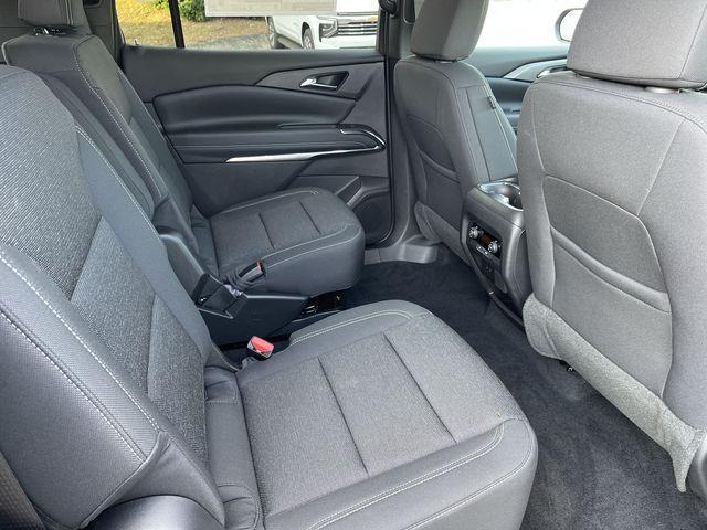 new 2026 Chevrolet Traverse car, priced at $42,990