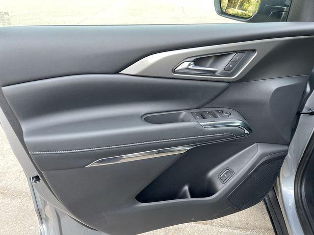 new 2026 Chevrolet Traverse car, priced at $42,990