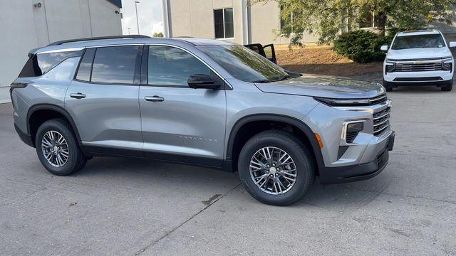 new 2026 Chevrolet Traverse car, priced at $42,990