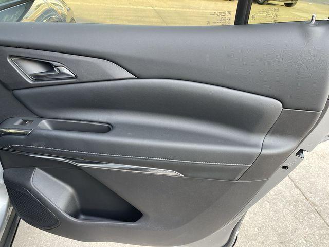 new 2026 Chevrolet Traverse car, priced at $42,990