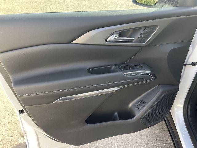 new 2026 Chevrolet Traverse car, priced at $43,639