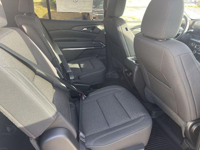new 2026 Chevrolet Traverse car, priced at $43,639