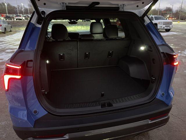 new 2025 Chevrolet Equinox car, priced at $37,875