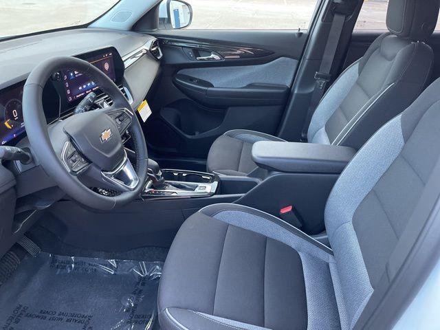 new 2025 Chevrolet TrailBlazer car, priced at $26,990