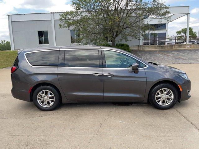 used 2020 Chrysler Pacifica car, priced at $17,986
