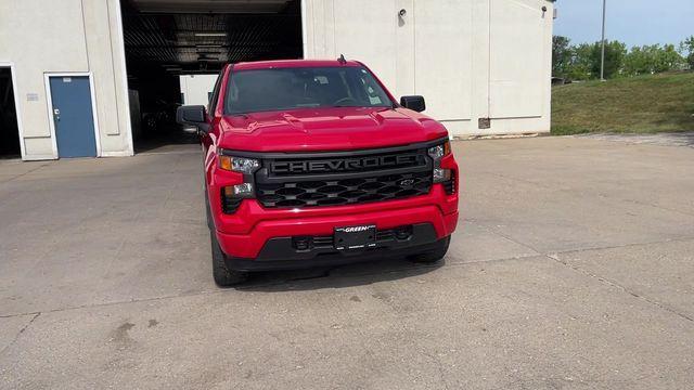 new 2025 Chevrolet Silverado 1500 car, priced at $45,990