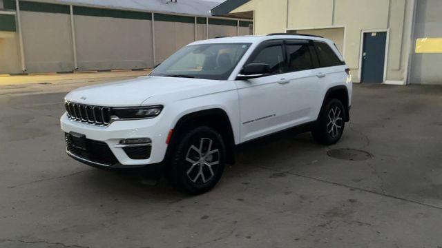used 2025 Jeep Grand Cherokee car, priced at $40,905