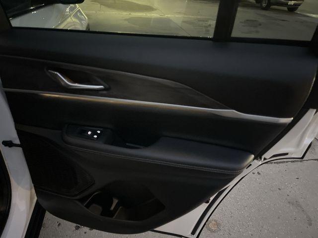 used 2025 Jeep Grand Cherokee car, priced at $40,905