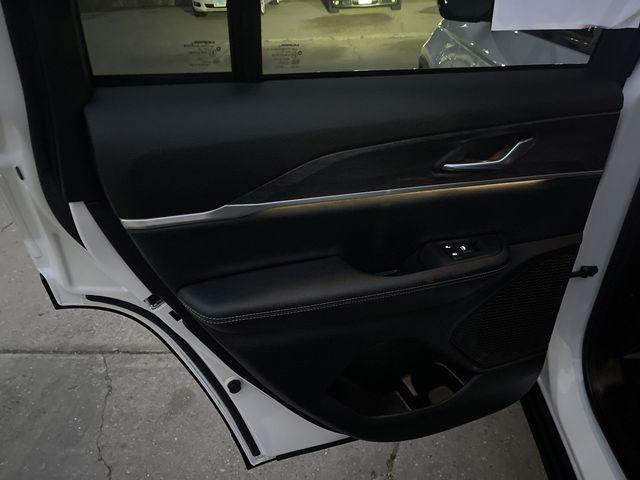 used 2025 Jeep Grand Cherokee car, priced at $40,905