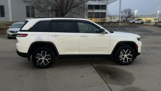 used 2025 Jeep Grand Cherokee car, priced at $40,905