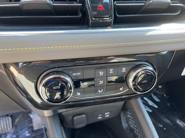 new 2025 Chevrolet TrailBlazer car, priced at $30,546