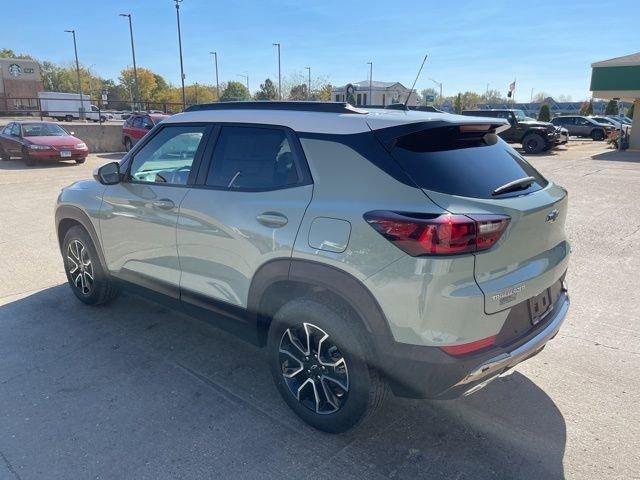 new 2025 Chevrolet TrailBlazer car, priced at $32,575