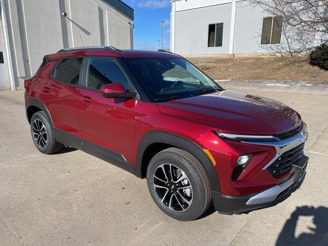 new 2025 Chevrolet TrailBlazer car, priced at $28,470