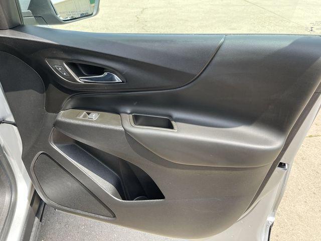 used 2022 Chevrolet Equinox car, priced at $20,998