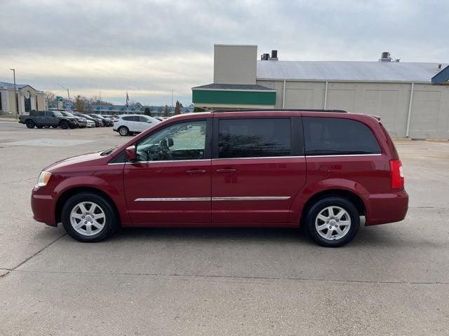 used 2012 Chrysler Town & Country car