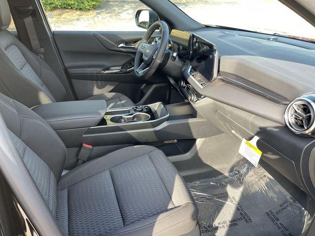 new 2026 Chevrolet Equinox car, priced at $32,140