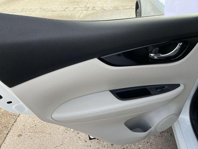 used 2022 Nissan Rogue Sport car, priced at $22,995