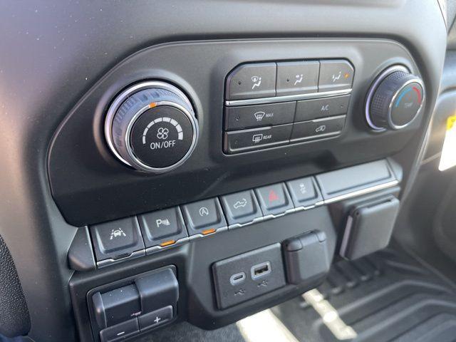 new 2025 Chevrolet Silverado 1500 car, priced at $40,545
