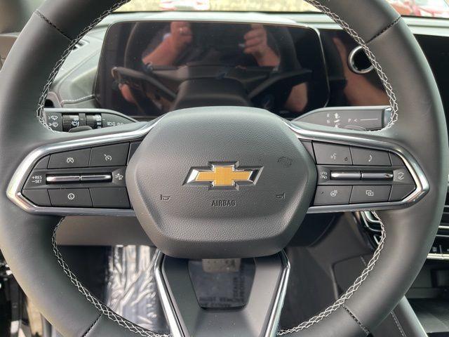 new 2025 Chevrolet Traverse car, priced at $42,390
