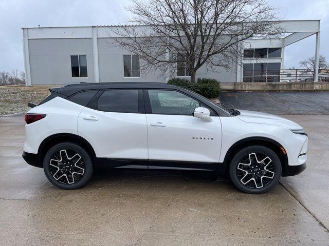 new 2025 Chevrolet Blazer car, priced at $50,660