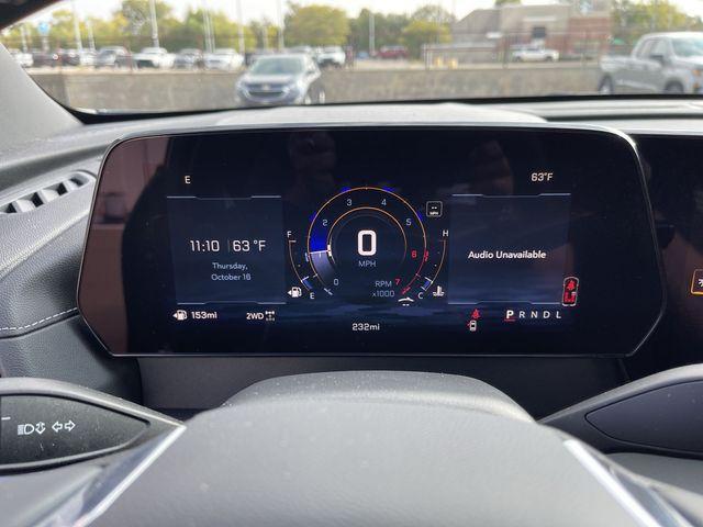 new 2026 Chevrolet Traverse car, priced at $43,195