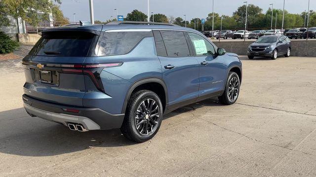 new 2026 Chevrolet Traverse car, priced at $43,195