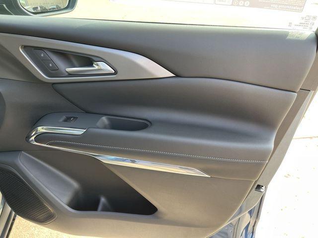 new 2026 Chevrolet Traverse car, priced at $43,195