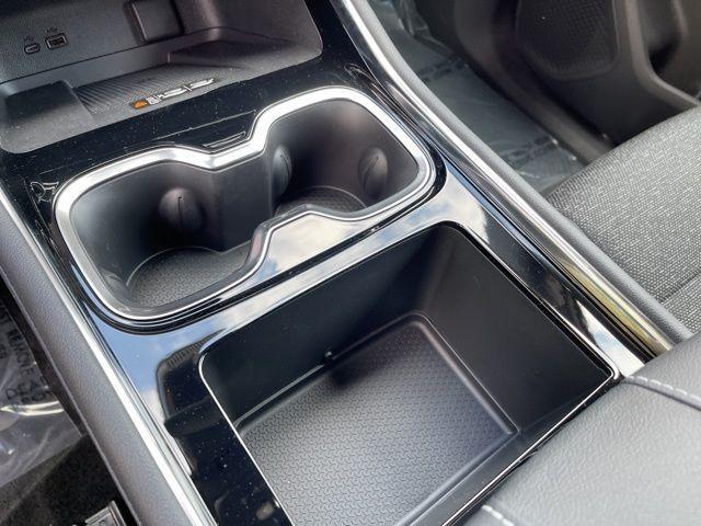 new 2025 Chevrolet Traverse car, priced at $45,990