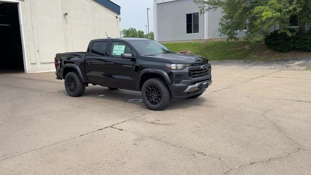 new 2025 Chevrolet Colorado car, priced at $42,490