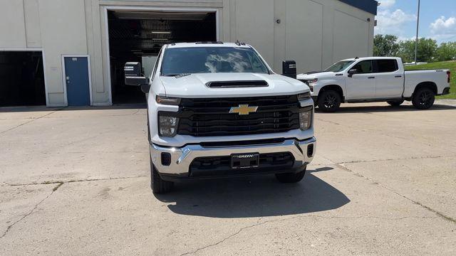 new 2025 Chevrolet Silverado 2500 car, priced at $47,005