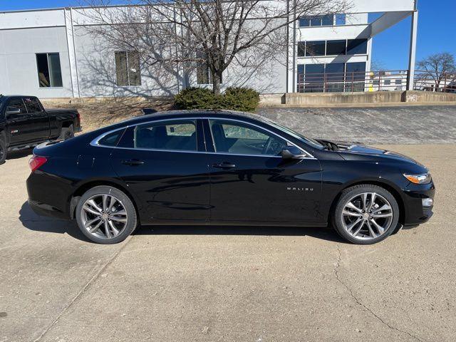 new 2025 Chevrolet Malibu car