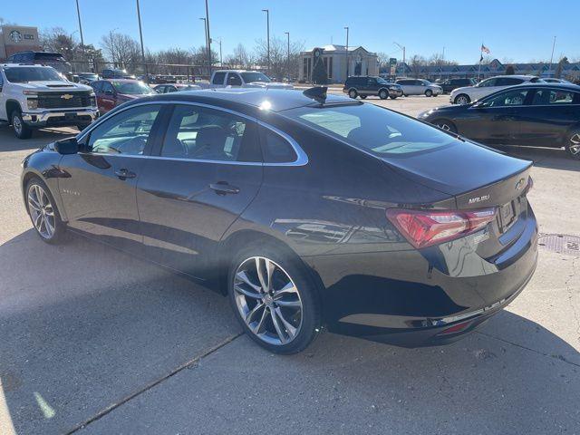 new 2025 Chevrolet Malibu car