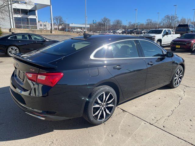 new 2025 Chevrolet Malibu car