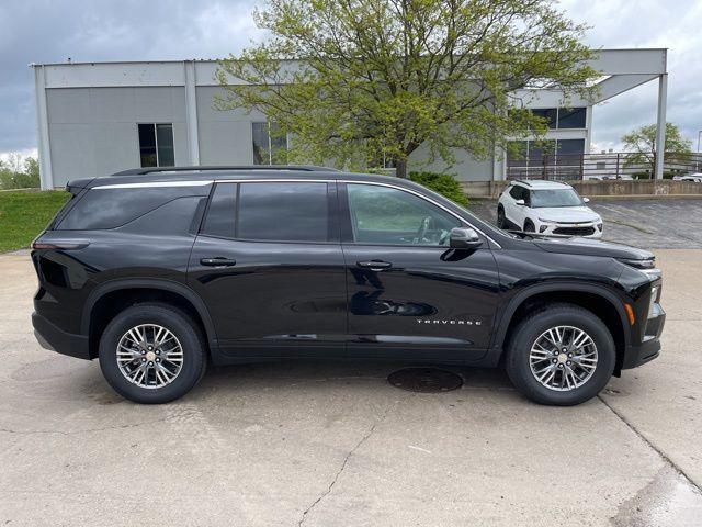 new 2025 Chevrolet Traverse car, priced at $42,390
