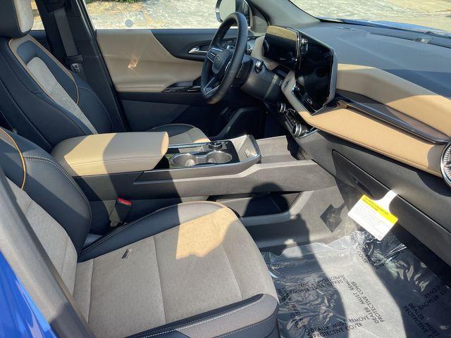 new 2025 Chevrolet Equinox car, priced at $32,345