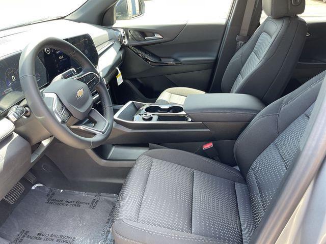 new 2026 Chevrolet Equinox car, priced at $27,995