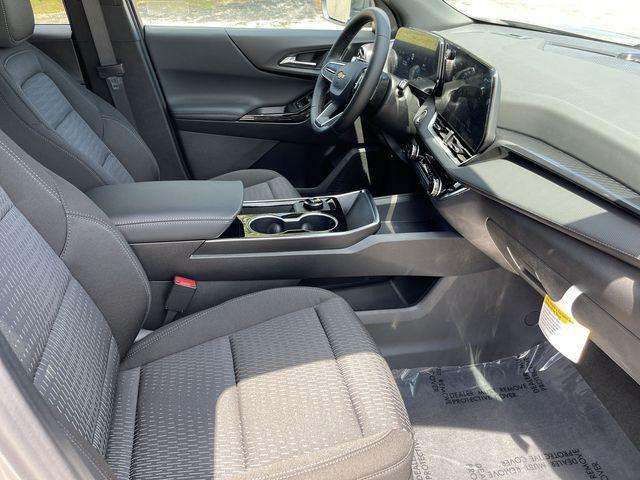 new 2026 Chevrolet Equinox car, priced at $27,995