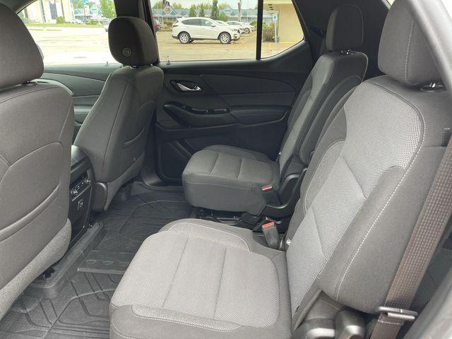 used 2022 Chevrolet Traverse car, priced at $27,995
