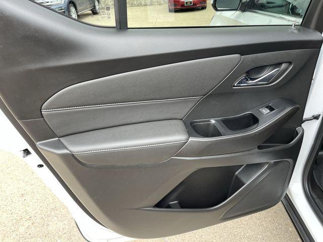 used 2022 Chevrolet Traverse car, priced at $27,995