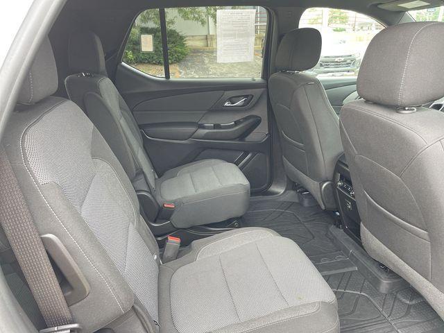 used 2022 Chevrolet Traverse car, priced at $27,995