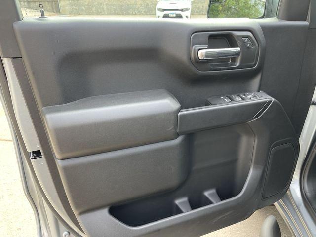 new 2025 Chevrolet Silverado 1500 car, priced at $45,990