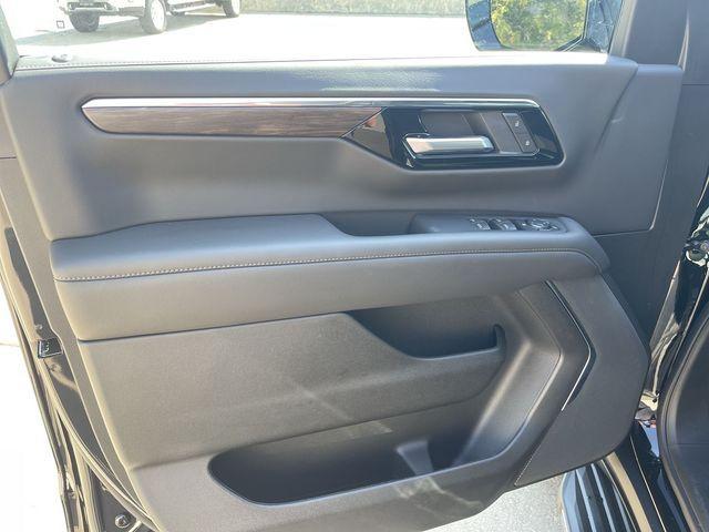 new 2025 Chevrolet Tahoe car, priced at $62,429