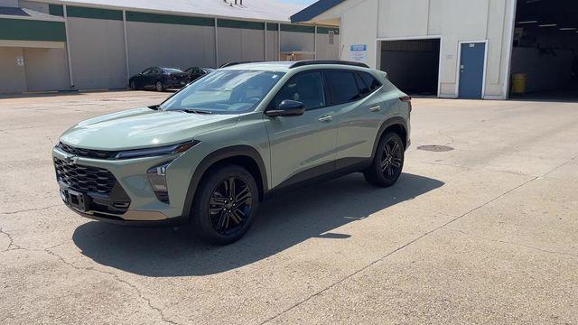 new 2025 Chevrolet Trax car, priced at $25,585