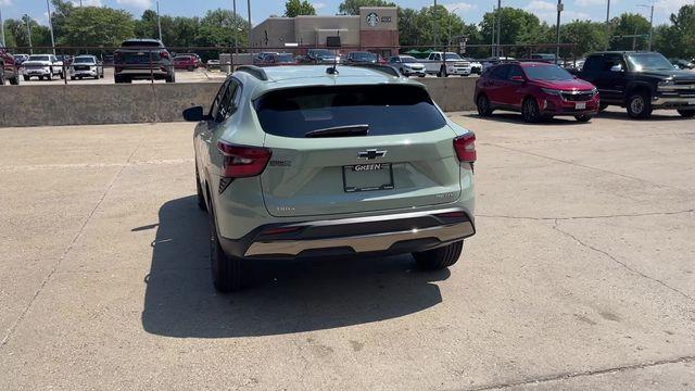 new 2025 Chevrolet Trax car, priced at $25,585