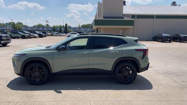 new 2025 Chevrolet Trax car, priced at $25,585